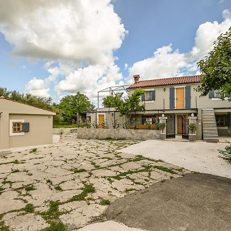 Medanni - Boutique House In Nature With Pool Izola Kültér fotó