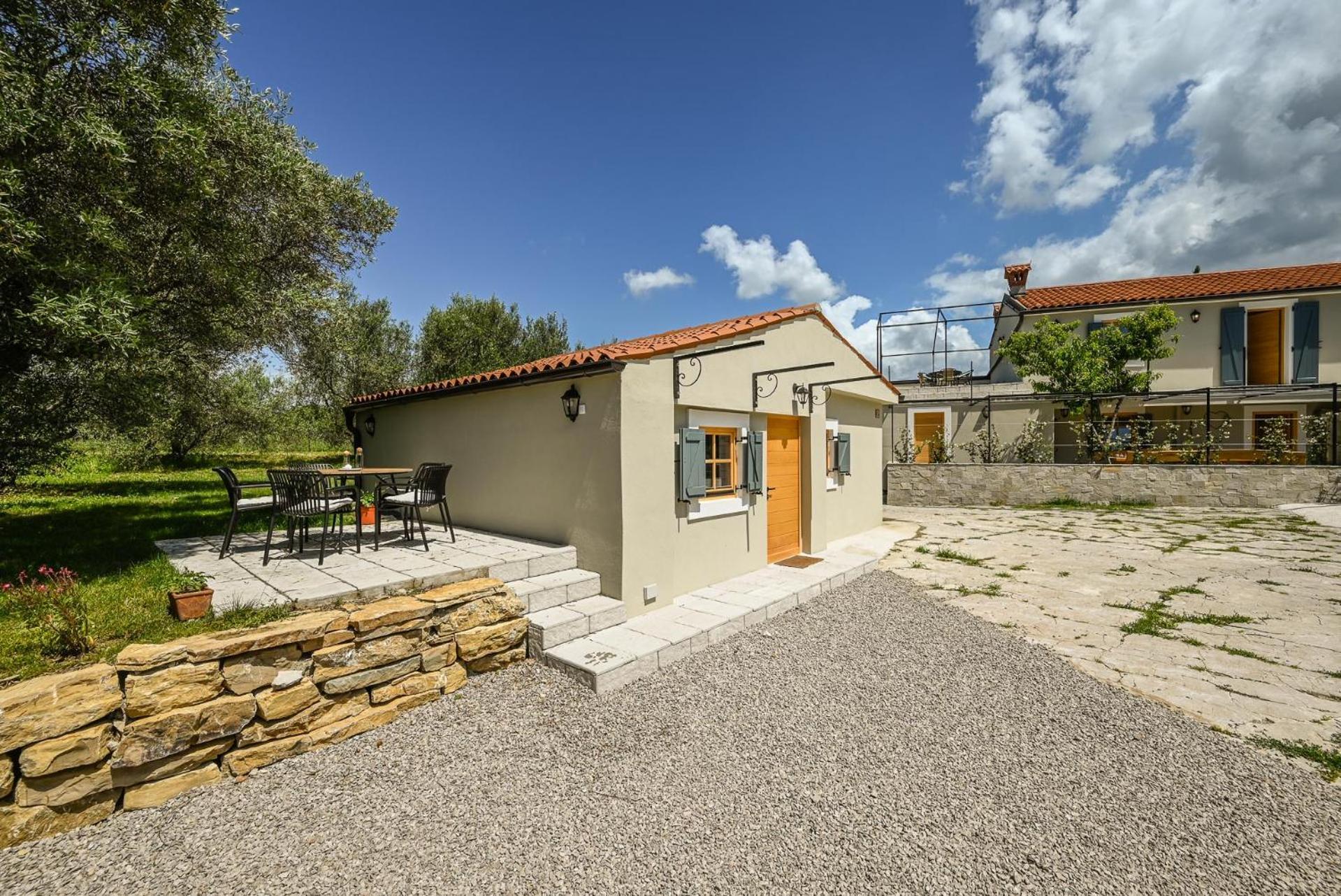 Medanni - Boutique House In Nature With Pool Izola Kültér fotó